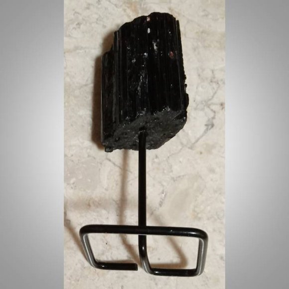 Black TOURMALINE stone on stand protection : root chakra 03 121225 - Picture 8 of 9